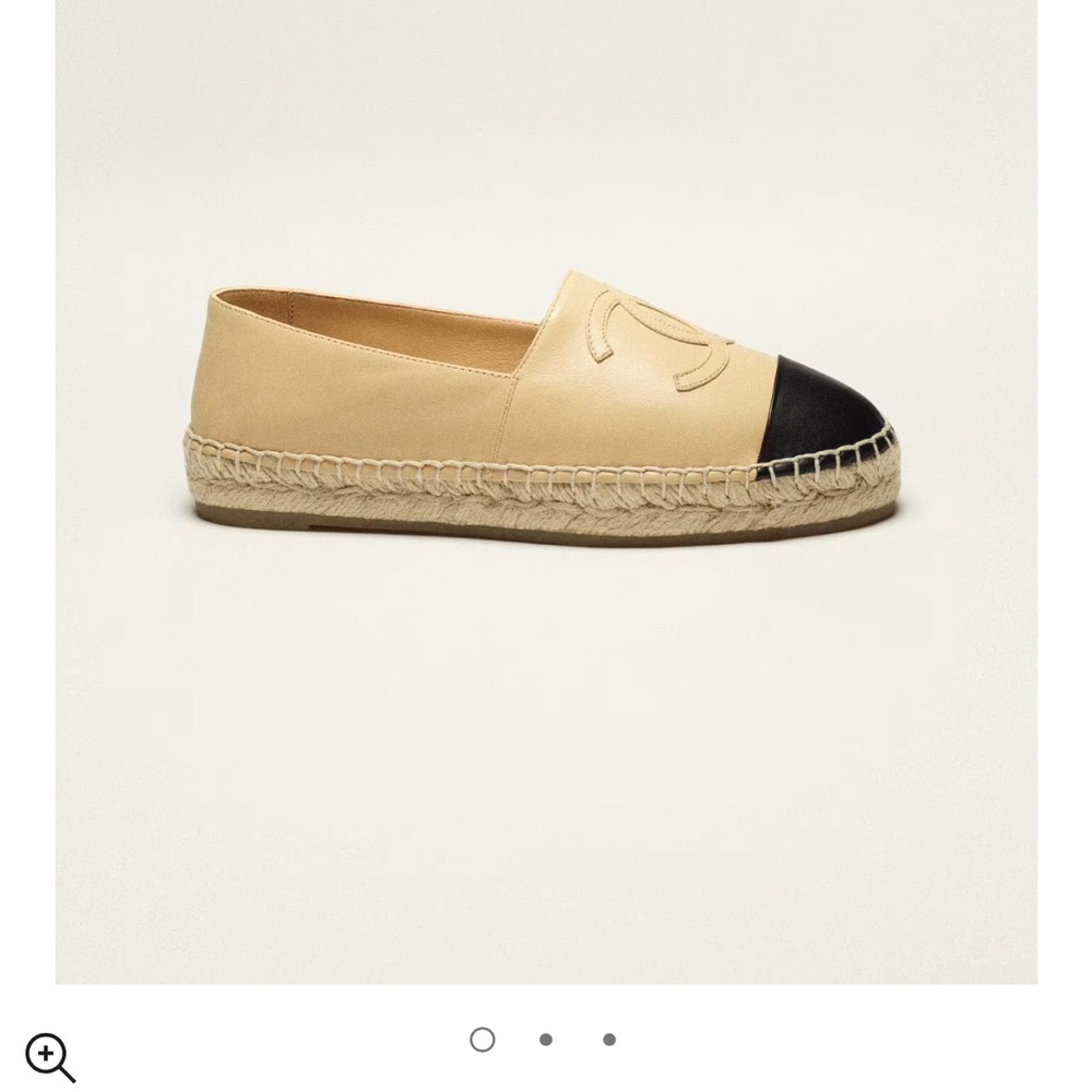 Chanel beige / black leather espadrilles size 41 (with box)